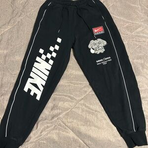 Nike pants